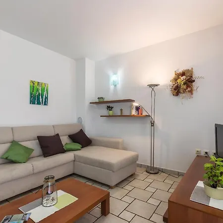 House Pineta - Fazana, Sea View & Mini Wellness