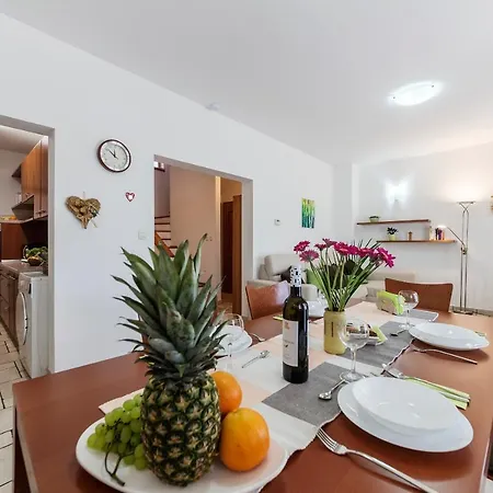 House Pineta - Fazana, Sea View & Mini Wellness Fazana