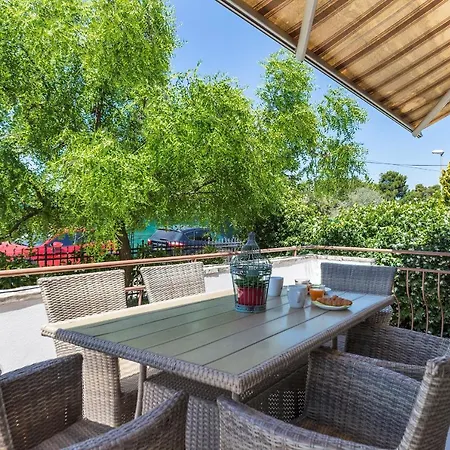 Ferienhaus House Pineta - Fazana, Sea View & Mini Wellness Fažana