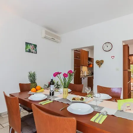 Ferienhaus House Pineta - Fazana, Sea View & Mini Wellness Fažana